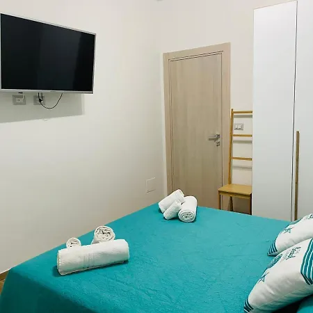 Eloro Casa Vacanza *