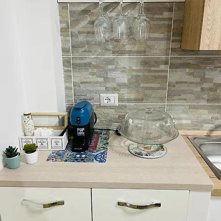 Eloro Casa Vacanza Apartment *